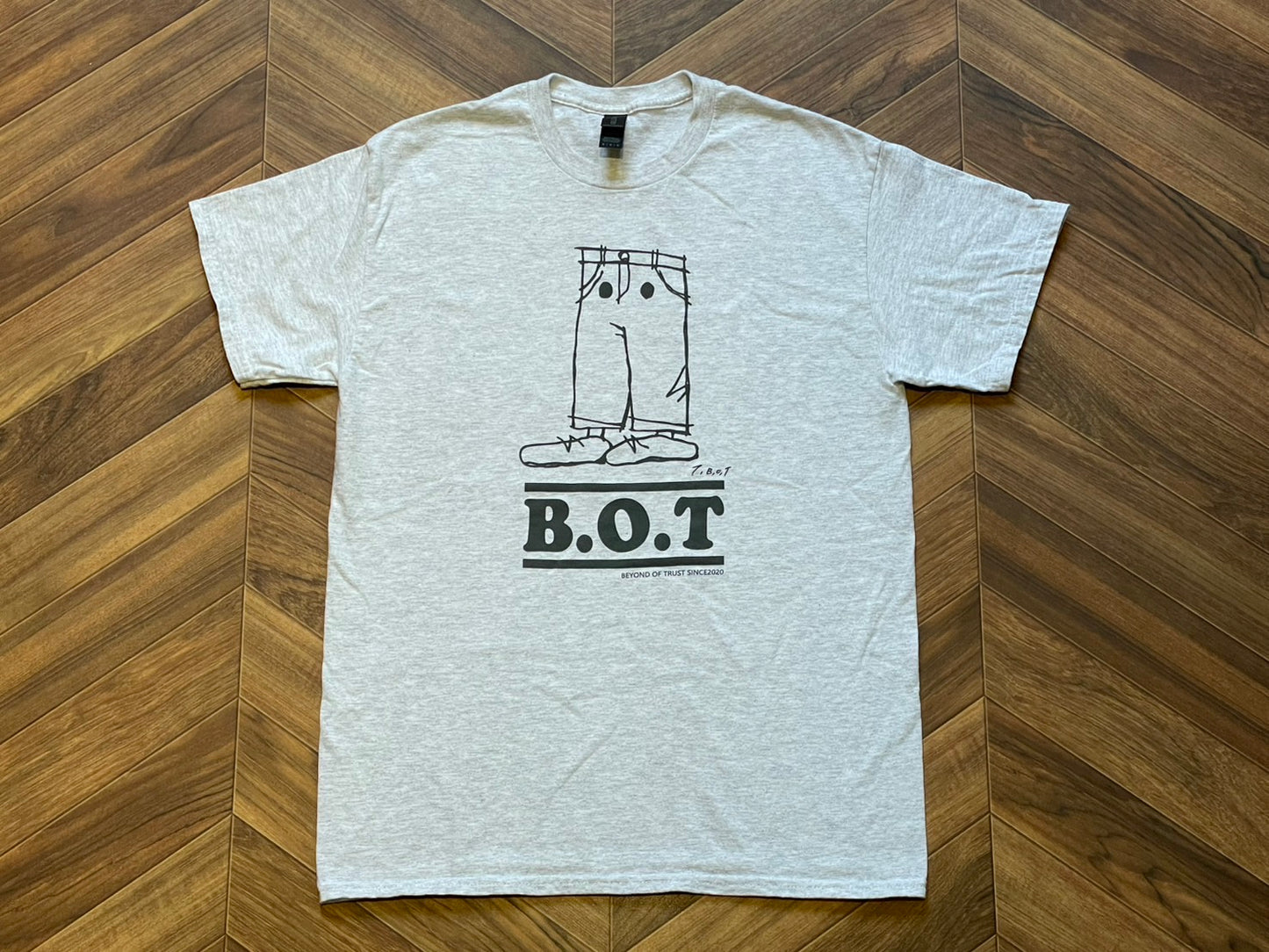 【在庫限り】B.O.T 限定|ジーパンキャラTシャツ(アッシュ)