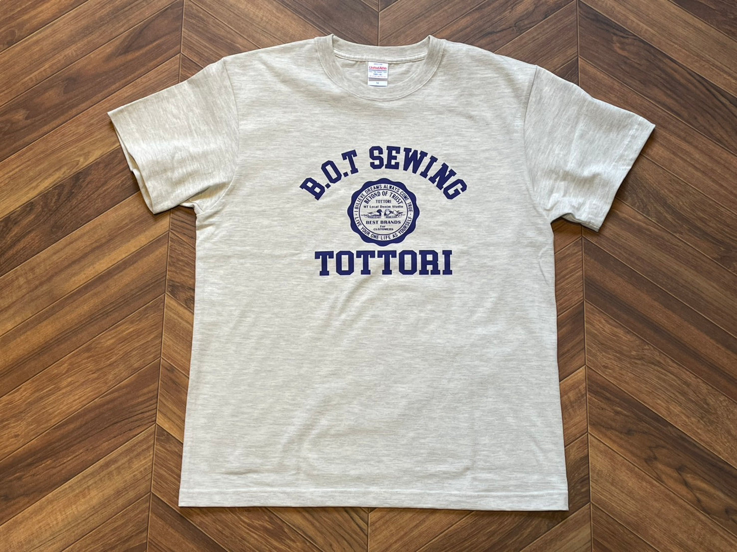 【在庫限り】B.O.T 限定|オリジナルカレッジTシャツ